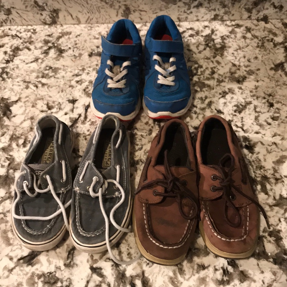 Set of 3 pairs boys shoes. Nike and 2 Sperry
